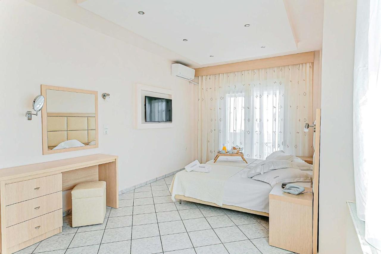 Nea Iraklitsa Marinis Boutique Rooms מראה חיצוני תמונה