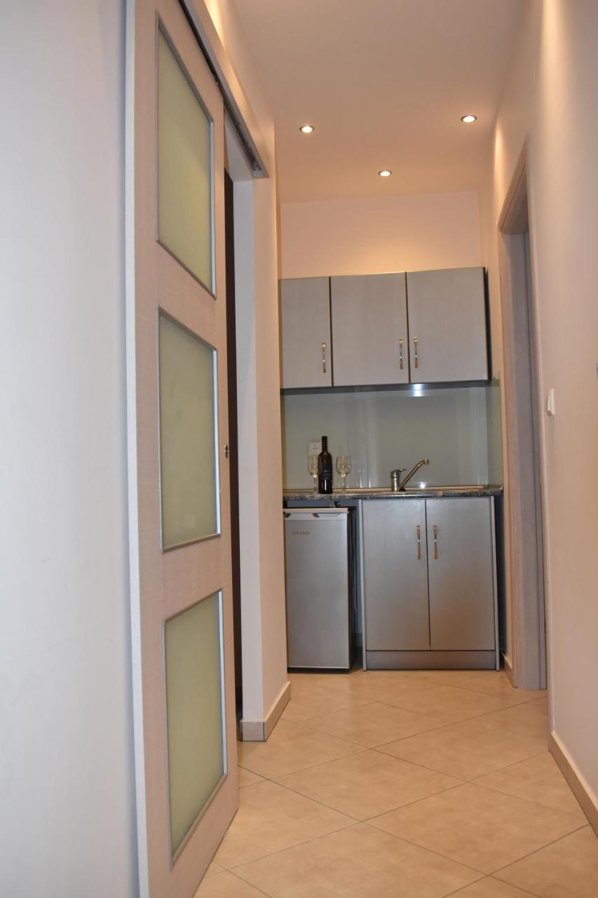 Nea Iraklitsa Marinis Boutique Rooms מראה חיצוני תמונה