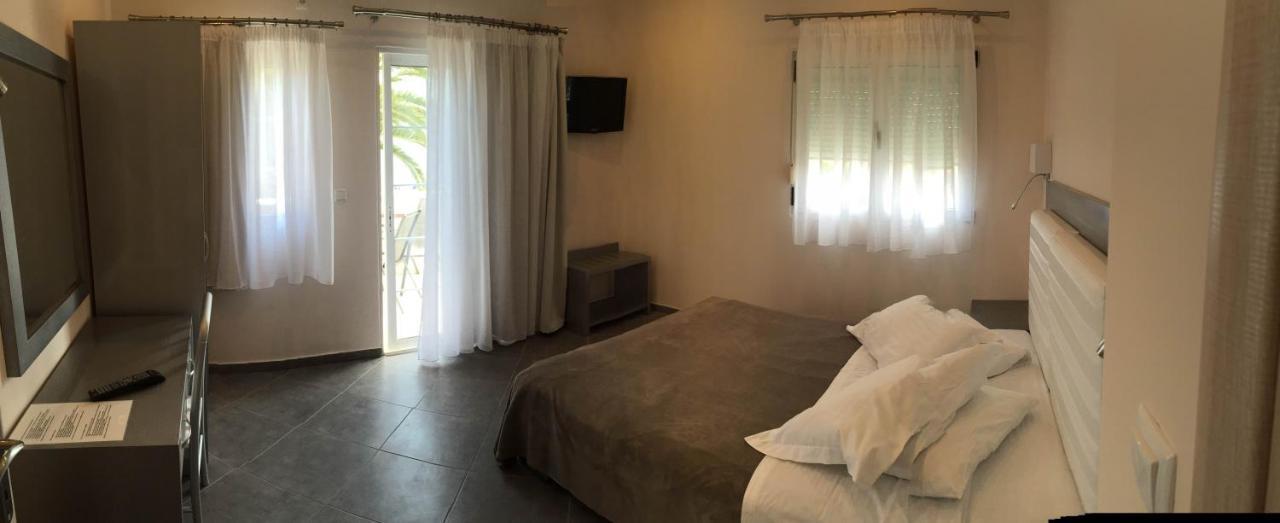 Nea Iraklitsa Marinis Boutique Rooms מראה חיצוני תמונה