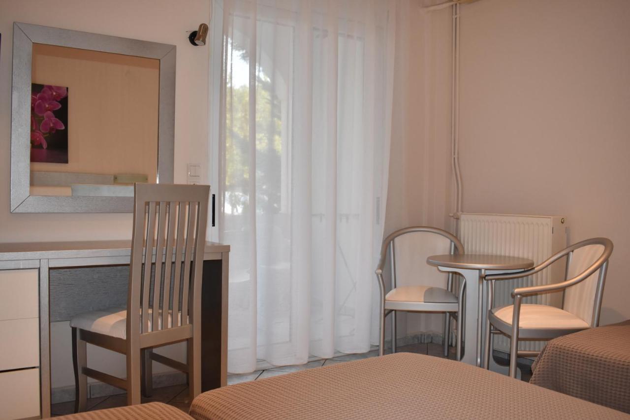 Nea Iraklitsa Marinis Boutique Rooms מראה חיצוני תמונה