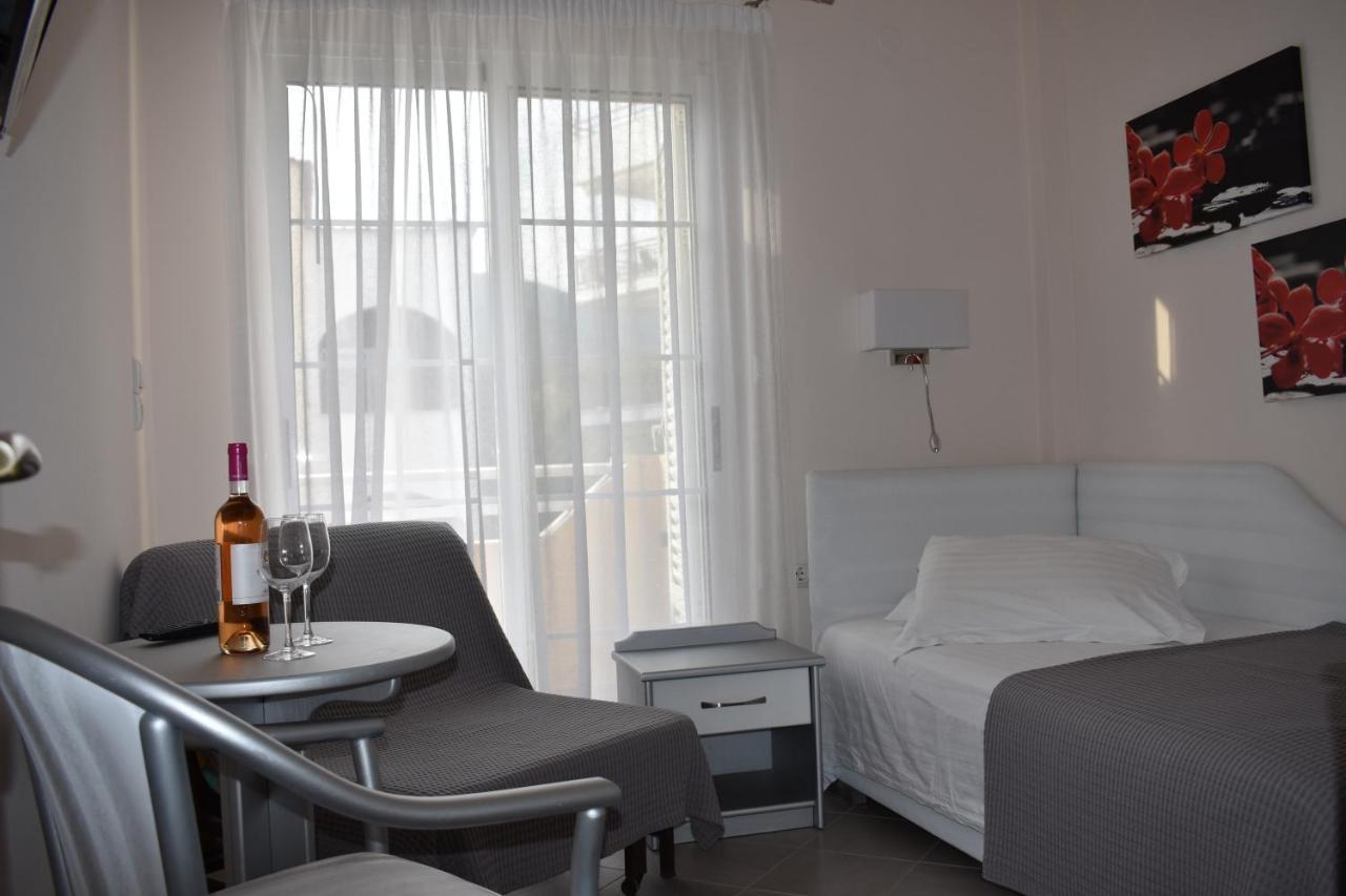 Nea Iraklitsa Marinis Boutique Rooms מראה חיצוני תמונה