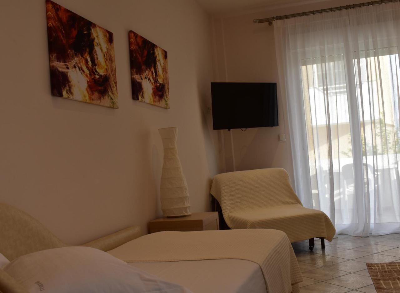 Nea Iraklitsa Marinis Boutique Rooms מראה חיצוני תמונה